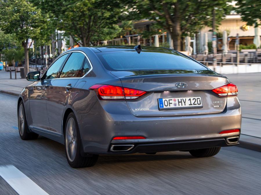  Hyundai Genesis (DH) 2014 года  (EU) (фото 1 из 24)